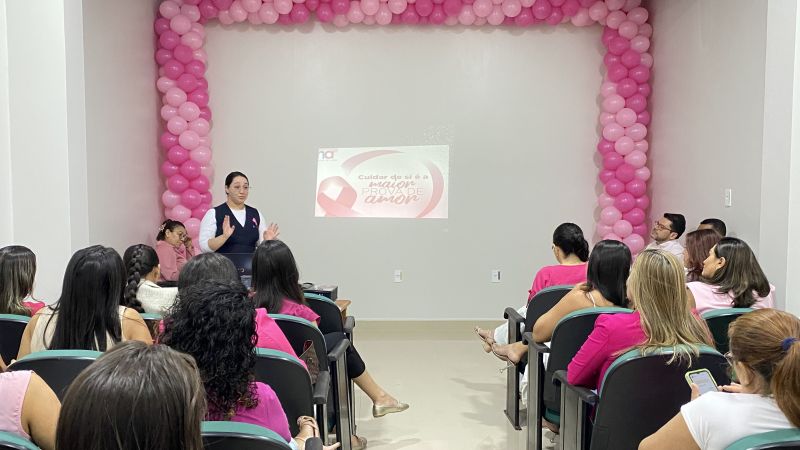 Outubro Rosa: Governo do Estado promove encontro de servidoras para conscientizar sobre câncer de mama, em Macapá