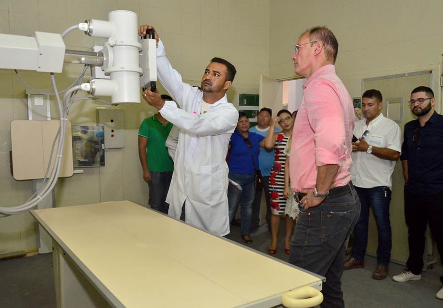 Hospital de Santana tem novo aparelho de raio-x e UTI Neonatal reformada