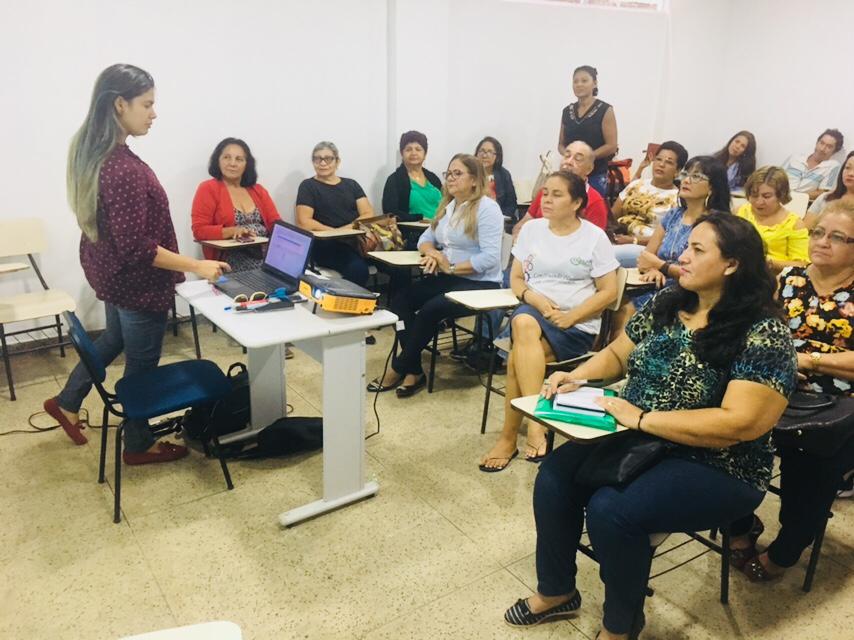Governo capacita profissionais dos setores administrativos do Hcal