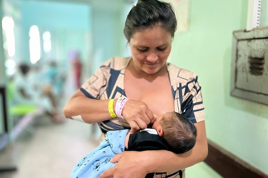 Durante mudança de estação no Amapá, saiba como o leite materno contribui para prevenção de gripes e resfriados