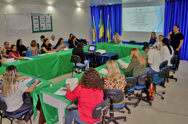 Governo orienta gestores de Unidades Mistas de Saúde para fortalecer assistência no interior