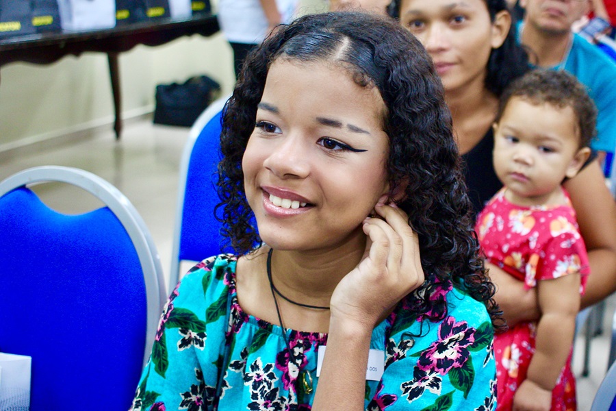 'Já consigo ouvir’, celebra criança que ganhou aparelho auditivo no lançamento do ‘Reabilita Amapá’