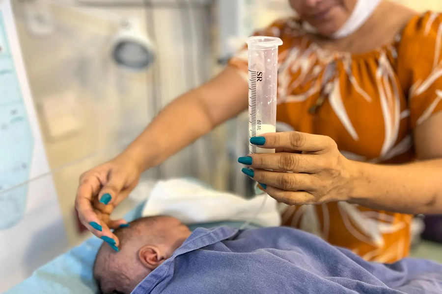 Governo do Amapá lança campanha 'Zero Bicos Artificiais' para orientar mães sobre risco do uso de mamadeiras e similares na amamentação