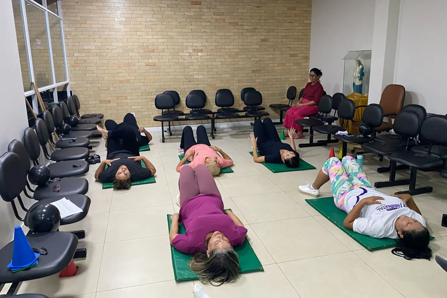 ‘Bem Cuidar’: Governo do Amapá promove ginástica laboral para profissionais do Hospital Mãe Luzia, em Macapá