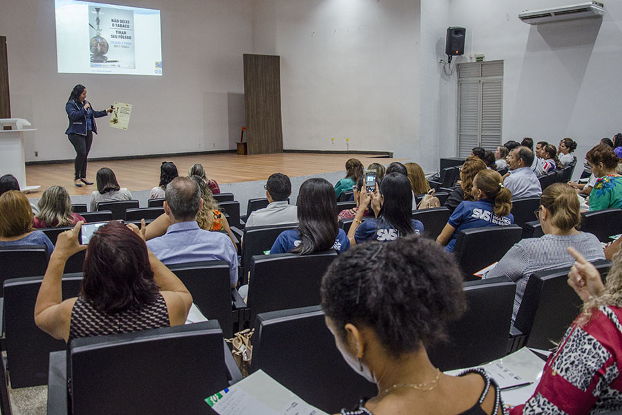 Seminário alerta sobre perigos do tabagismo