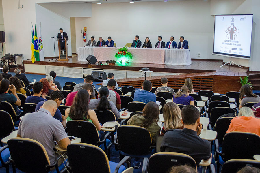 Estudo de fatores de risco previne câncer, diz especialista durante congresso em Macapá