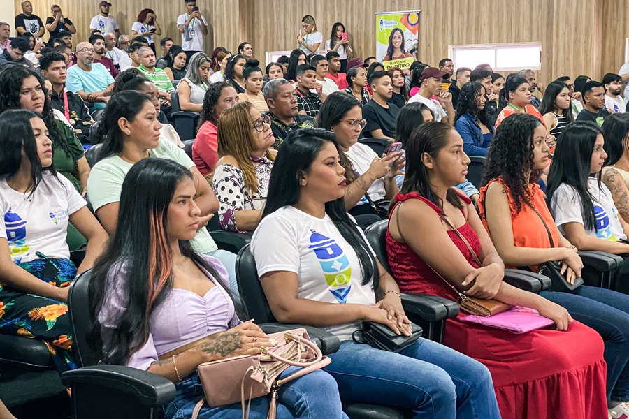 Aula inaugural marca o início dos cursos do projeto ‘Qualifica Amapá’, que irá beneficiar cerca de 500 pessoas