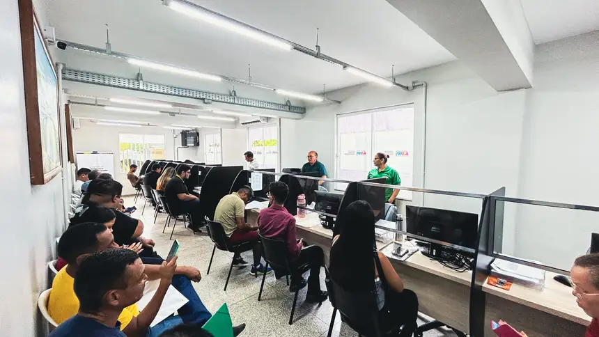 Com apoio do Governo do Estado, mutirão do Sine oferece 94 vagas de empregos para Macapá e Santana