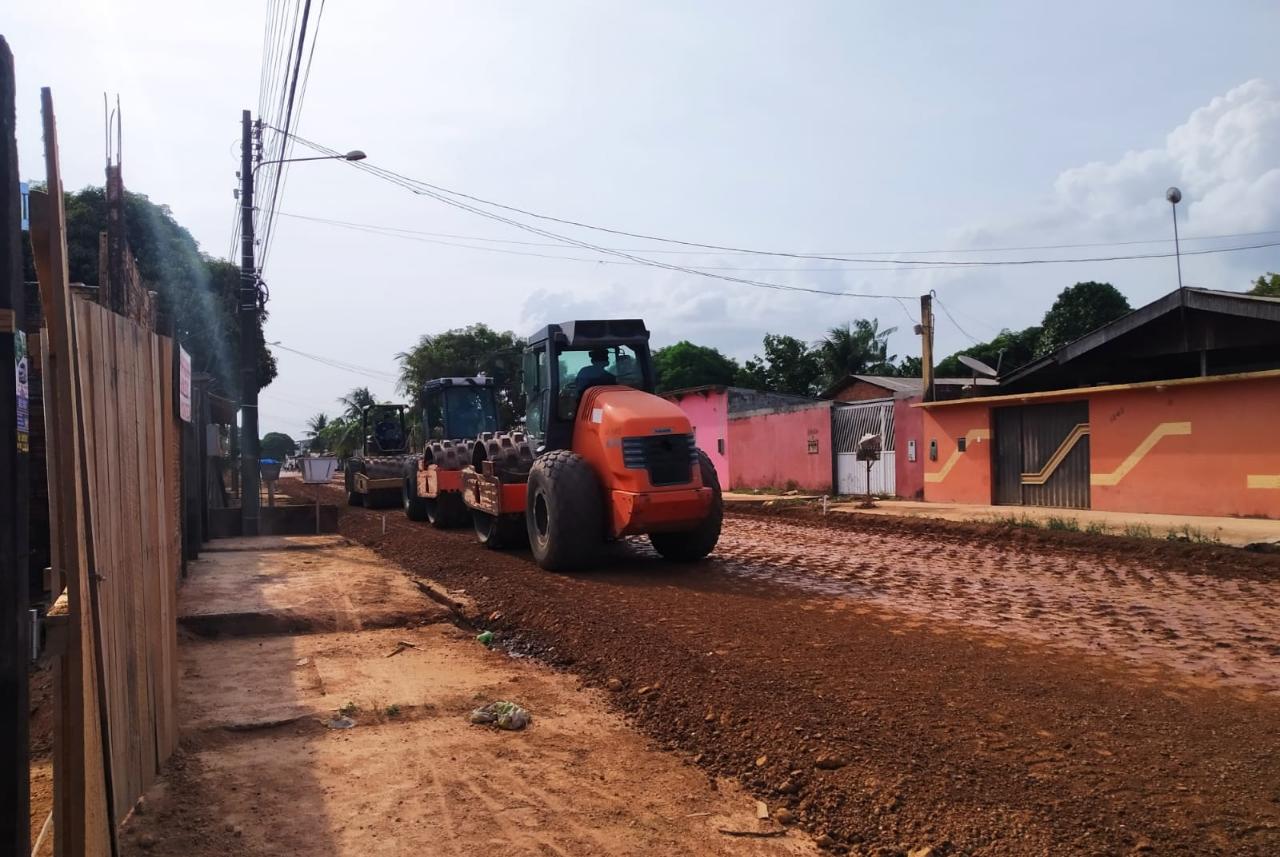 Etapa de terraplanagem em via do Marabaixo 3 é finalizada
