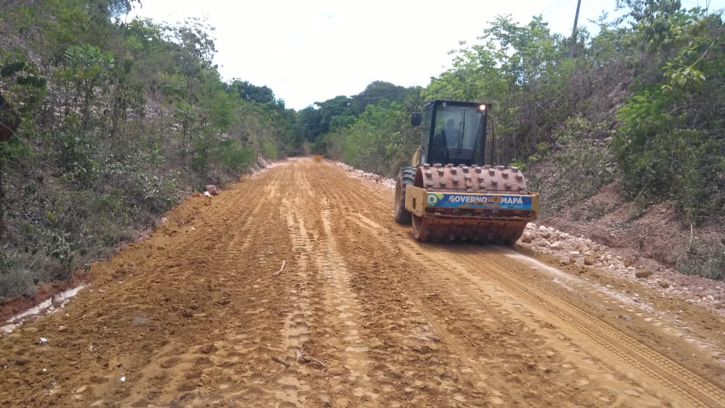 Setrap conclui manutenção de 35 km na estrada que liga Laranjal e Vitória do Jari