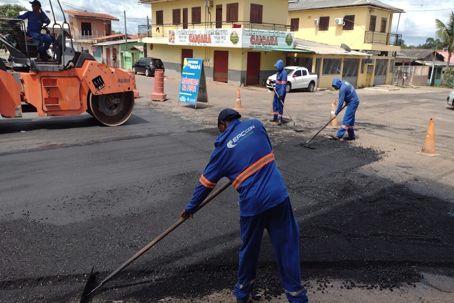 Plano de Mobilidade do Governo do Amapá asfalta vias do bairro Pacoval