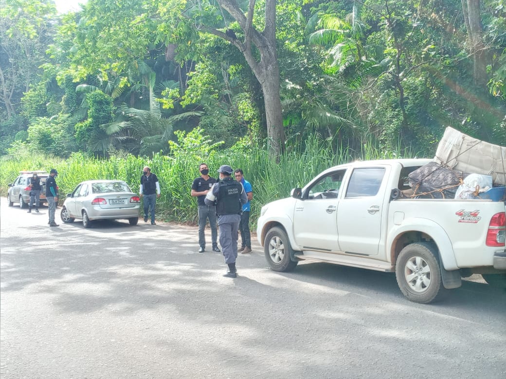 Setrap realiza ação na Rodovia JK para coibir transporte clandestino
