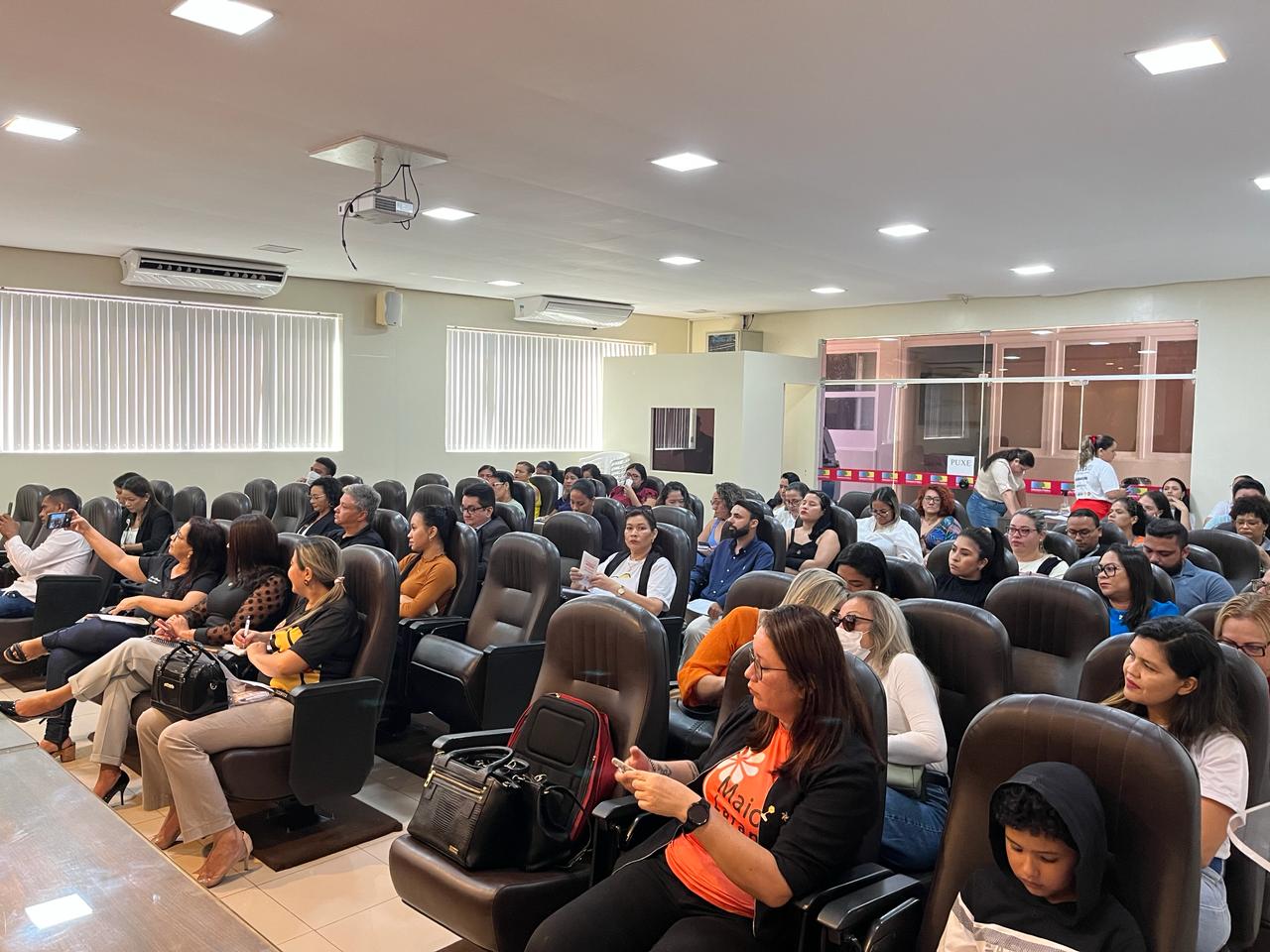 Proteção da infância e adolescência é tema de workshop promovido pela Governo do Amapá e Rede Abraça-me 