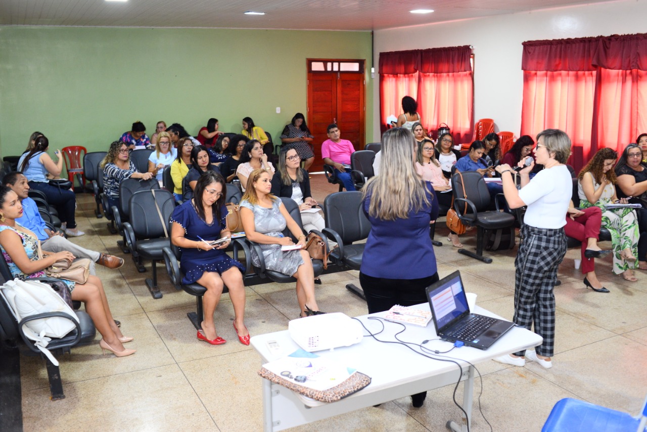 Governo orienta sobre uso de materiais do Programa de Aprendizagem do Amapá