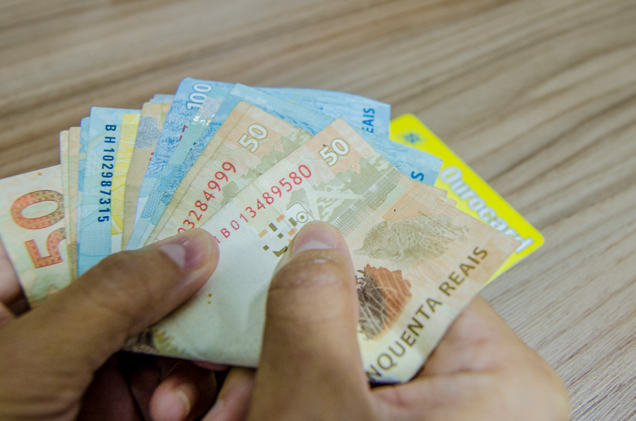 Governo do Estado antecipa metade do 13º salário no dia 20 de junho