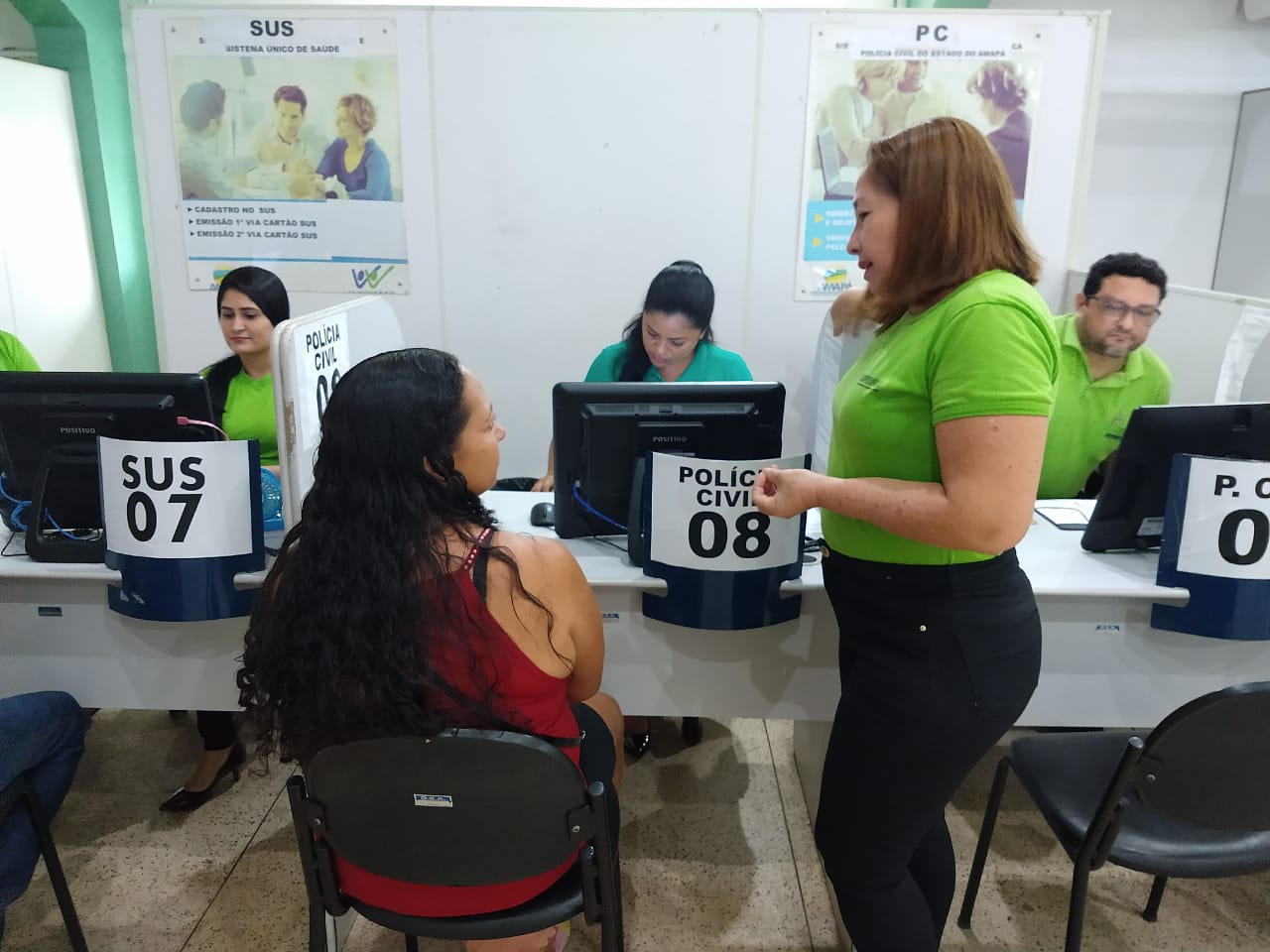 Super Fácil começa a emitir documentos pessoais das vítimas de incêndio no Ambrósio