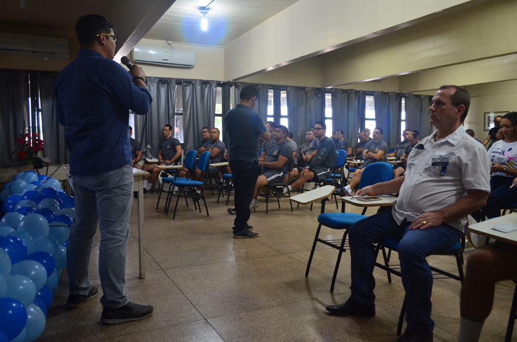 Palestras de prevenção e autoconhecimento marcam ação do Novembro Azul com a PM