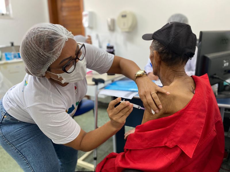 Governo do Amapá promove ‘Dia D’ de vacinação contra a influenza na orla de Macapá