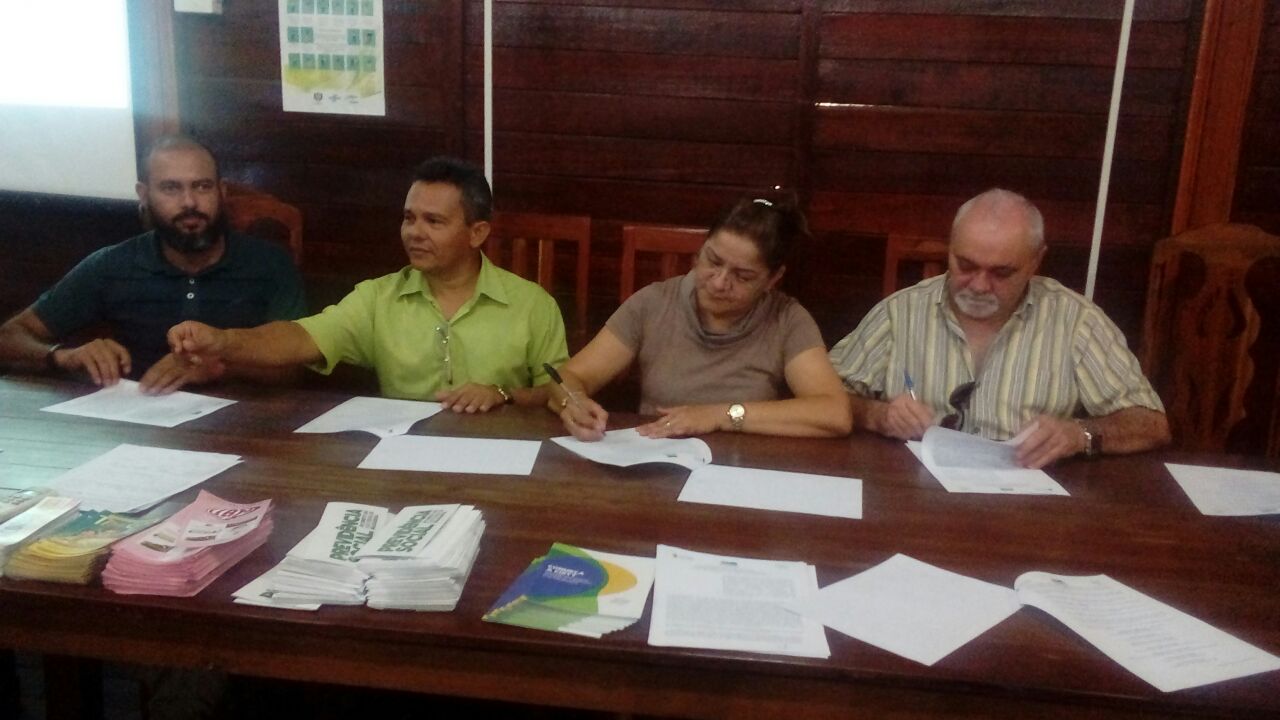 Em Laranjal do Jari, SVS assina termo de compromisso em Vigilância em Saúde do Trabalhador