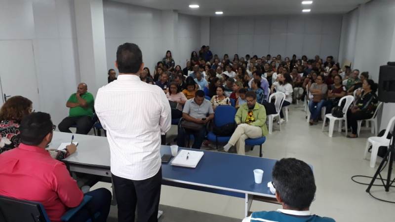 Em reunião, SVS nivela informações