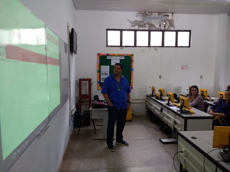 Profissionais das salas de vacina de Santana recebem treinamento