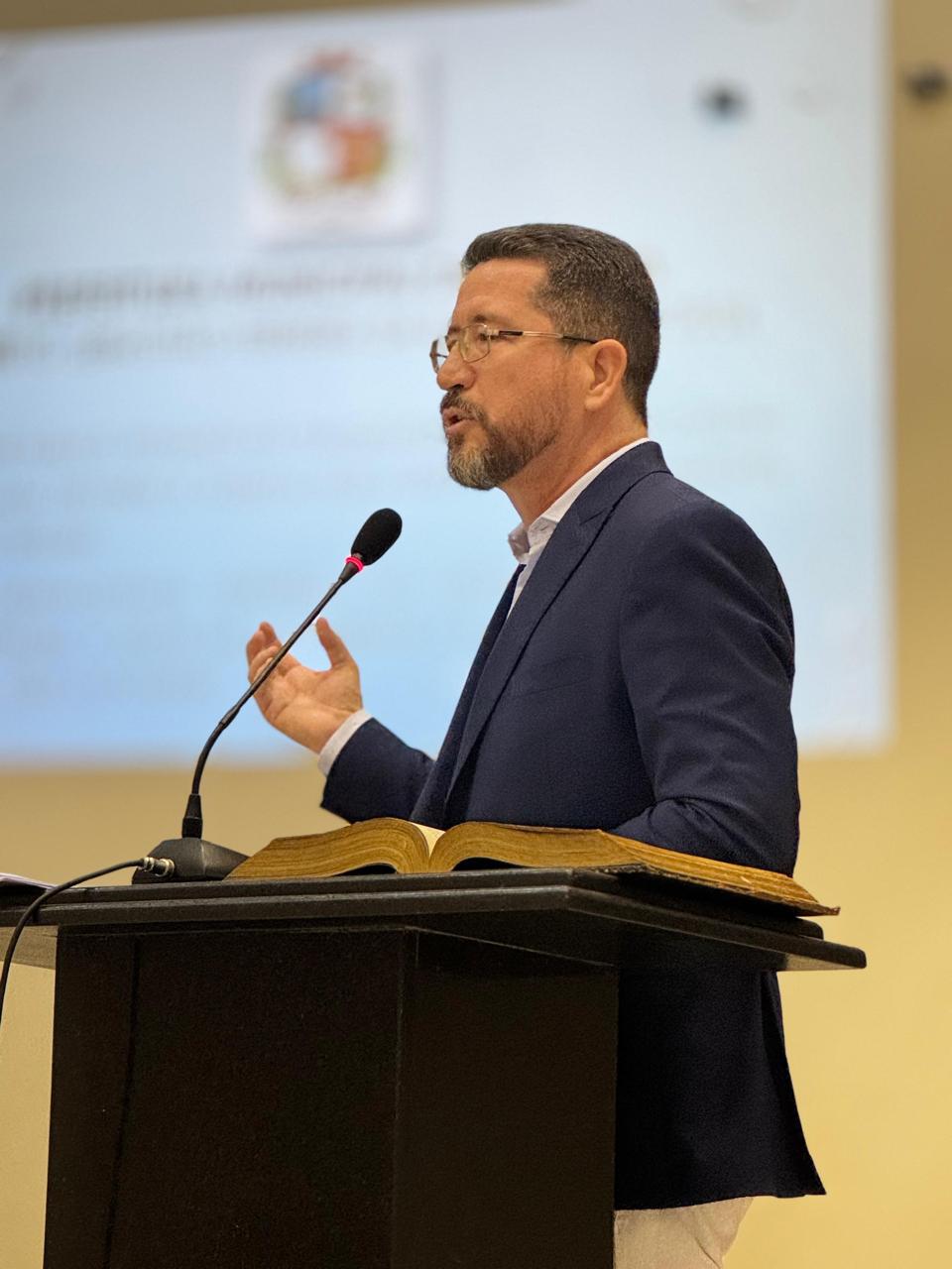 SANTANA PREVIDÊNCIA APRESENTA RELATÓRIO NA 56ª SESSÃO DA CÂMARA MUNICIPAL DE SANTANA