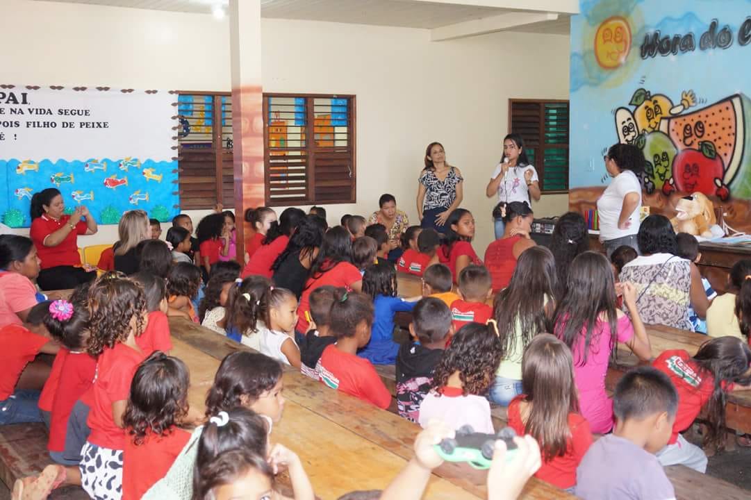 PROJETO DE AÇÃO DE SAÚDE BUCAL REALIZADO NA ESCOLA JUCICLEIDE