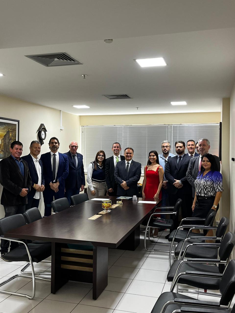 Ramiro Zinder toma  posse em Brasília