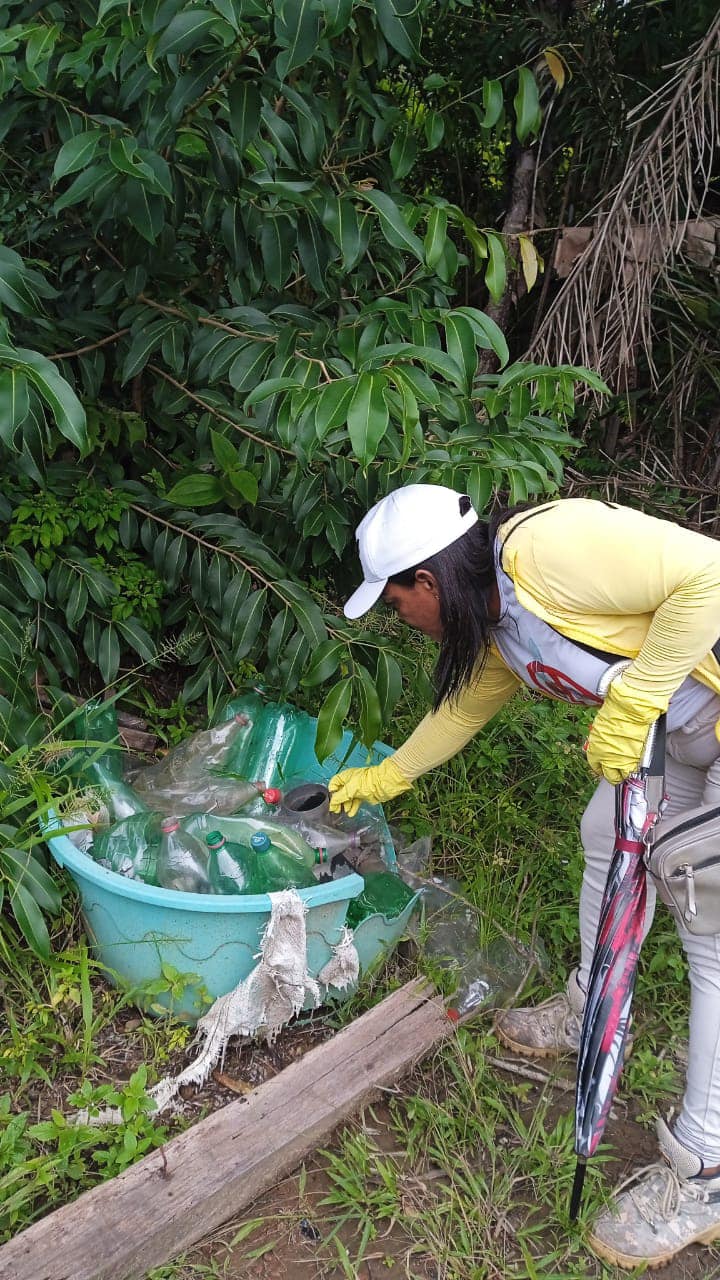 realizando o Mutirão de conscientização e combate à Dengue