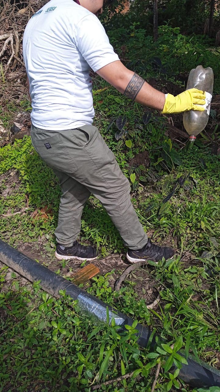 realizando o Mutirão de conscientização e combate à Dengue
