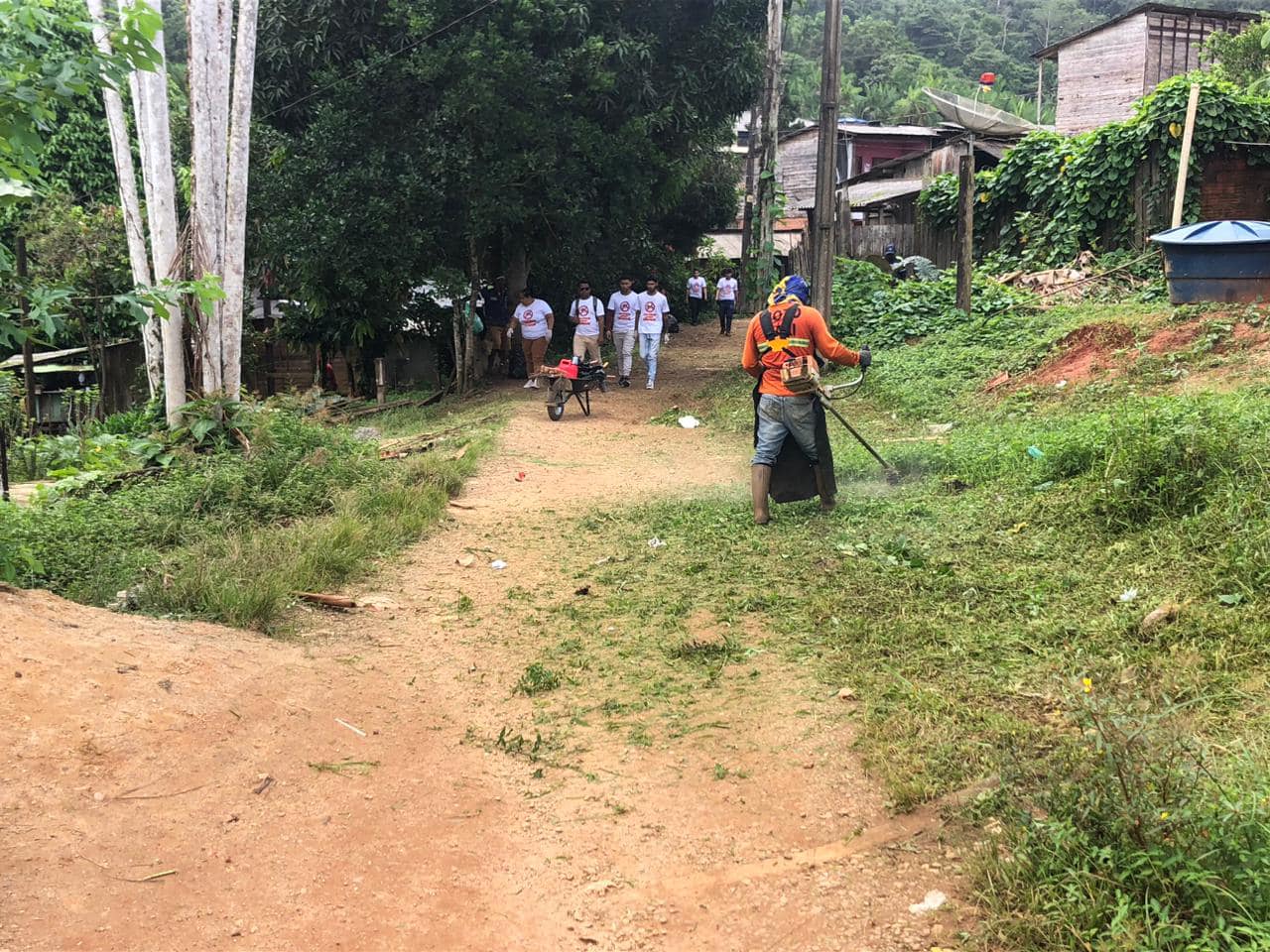  Mutirão de Limpeza no Distrito do Lourenço 