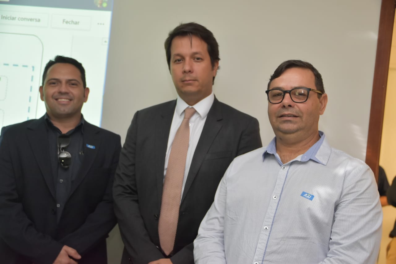 Procurador e Técnicos da PGE/AP: Thairone, Davi e Luis.