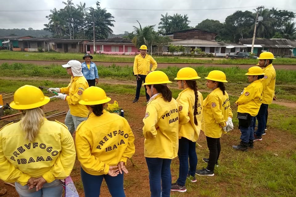 Agentes da prefeitura participam de curso de combate a incêndios florestais