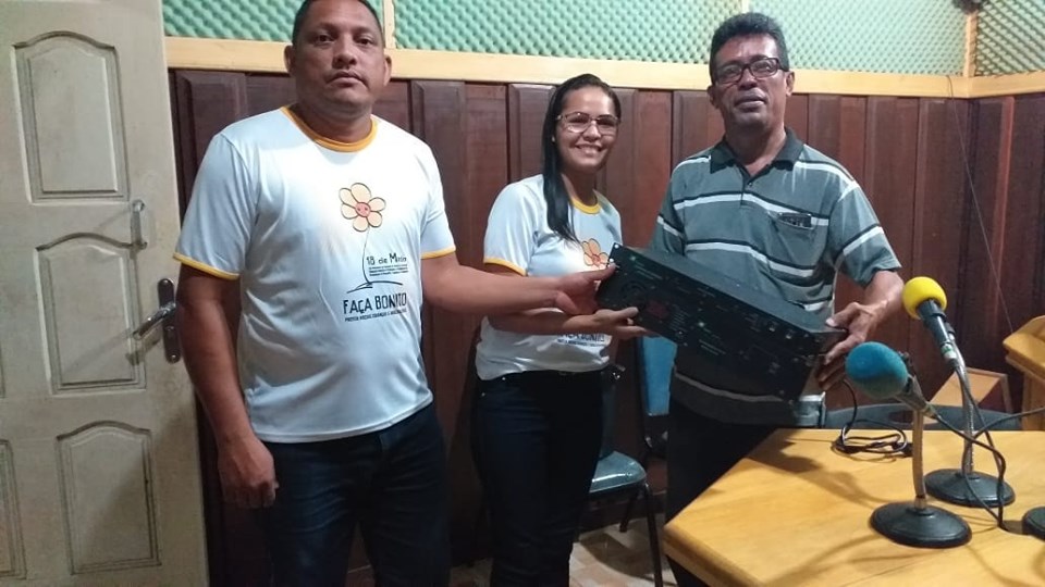 Entrega do novo Transmissor para a Rádio Calçoene-Fm