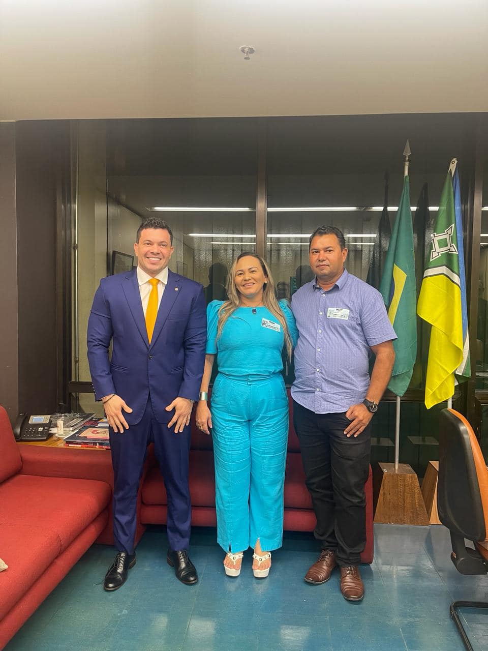 Prefeito de Calçoene inicia agenda em Brasília com visita ao Deputado Acácio Favacho