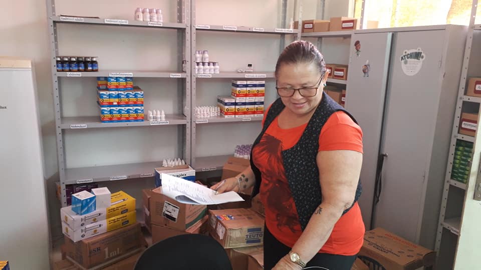 Prefeitura entrega medicamentos para as UBS's do Município. 