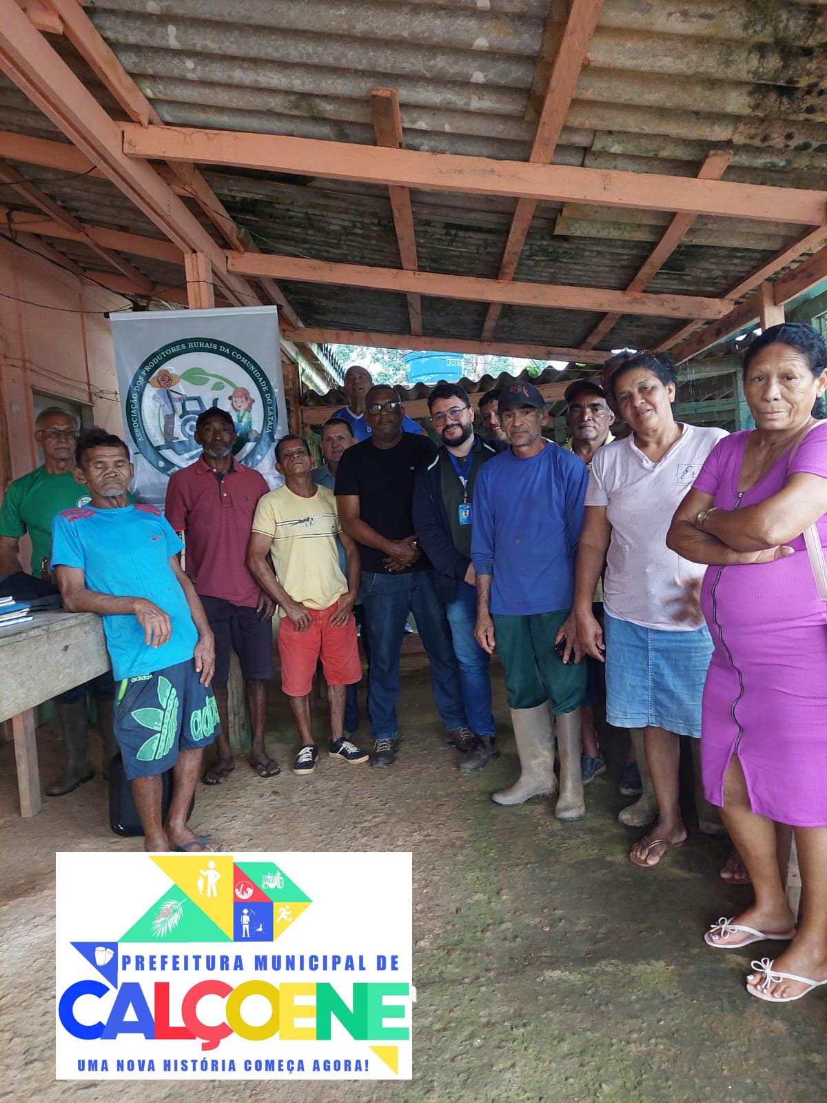 Secretário de Agricultura e Sebrae promovem reunião com agricultores em Lourenço