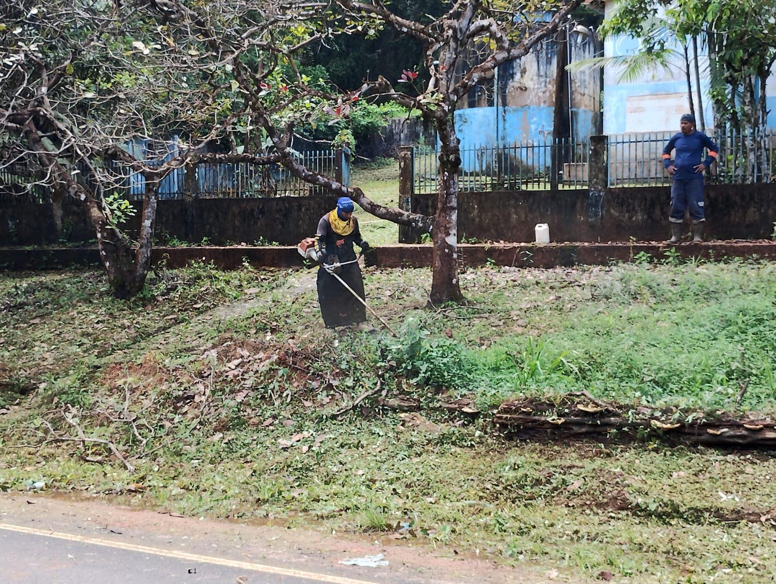 Prefeitura de Calçoene promove limpeza no Distrito de Lourenço
