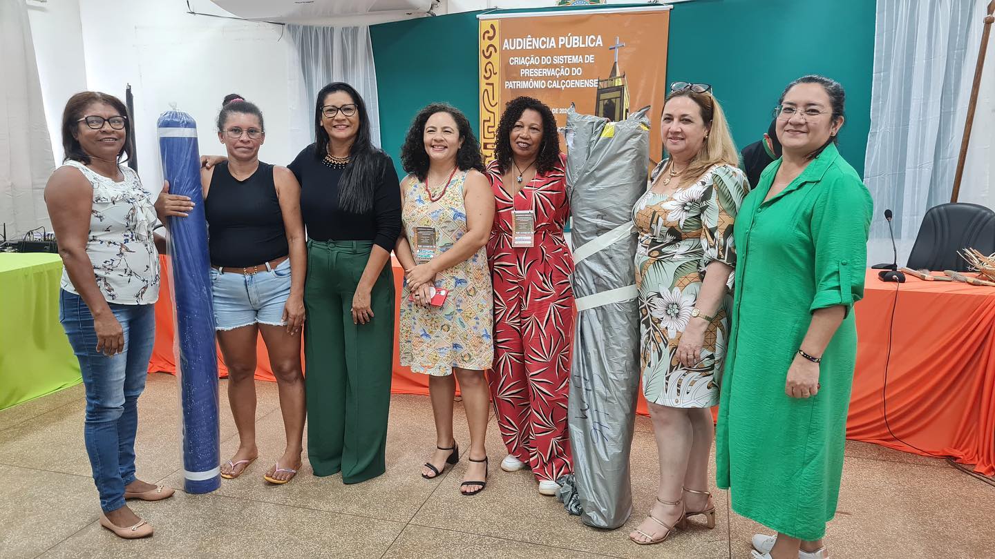 Entrega de Tecidos para Grupos de ZIMBA em Calçoene e Cunani