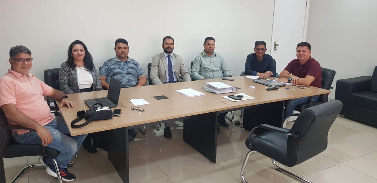 Prefeito de Calçoene se reúne com Secretário de Estado para discutir andamento de convênios e obras