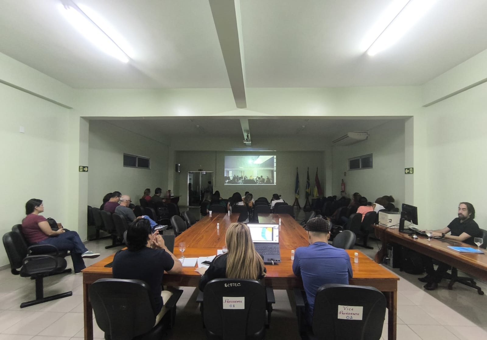 Equipe de Gestão,Conselheiras, Conselheiros e equipe técnica do CEE participam de reunião sobre novas diretrizes para o Ensino Médio