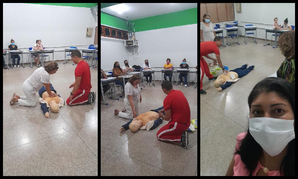 Aula prática, alunos do Curso RECEPCIONISTA  EM SERVIÇOS  DE SAÚDE