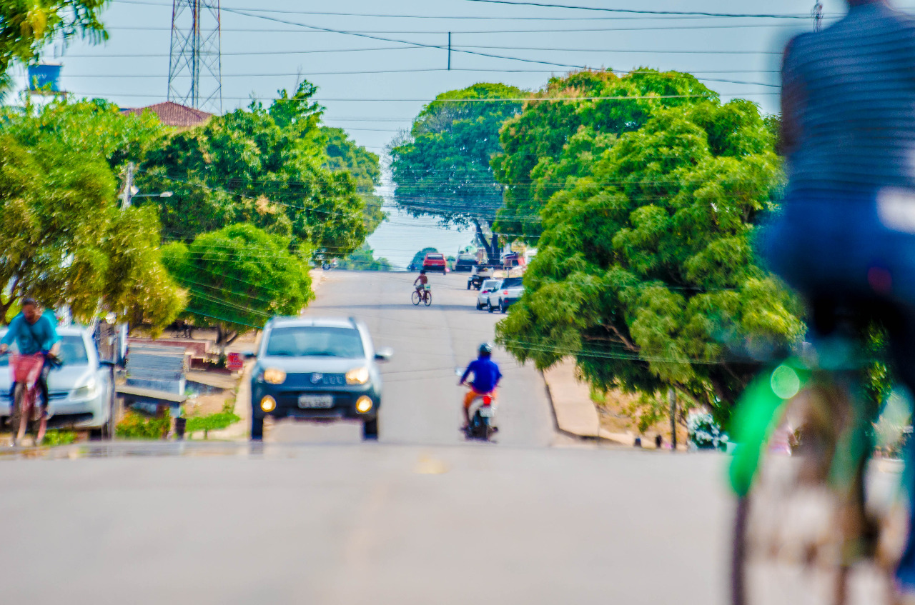 Em Santana, governo conclui pavimentação das vias inclusas do Plano de Mobilidade Urbana
