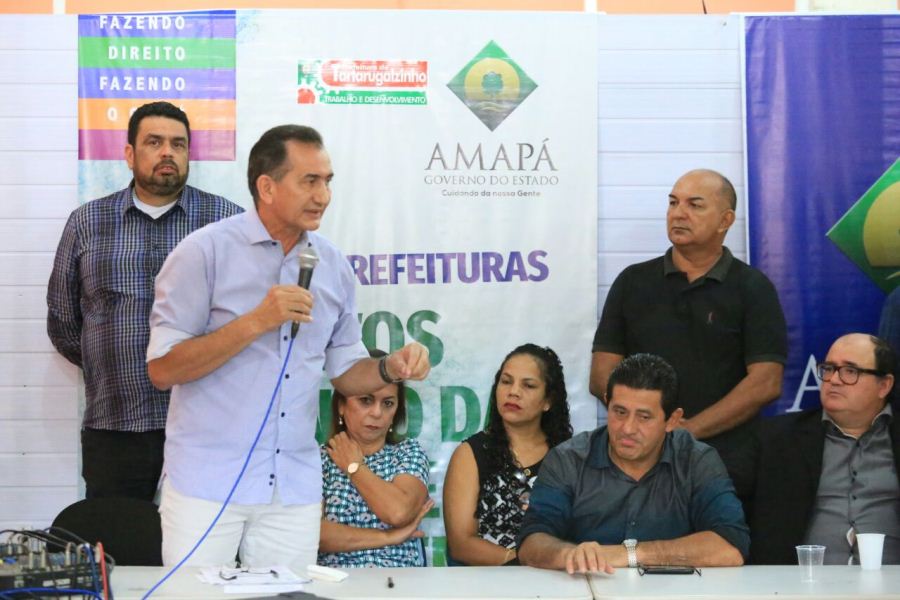 Governo assina convênios com prefeituras para limpeza e contrapartidas