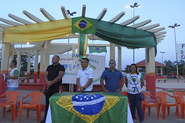 Desfile Cívico em comemoração ao Dia da Independência do Brasil.