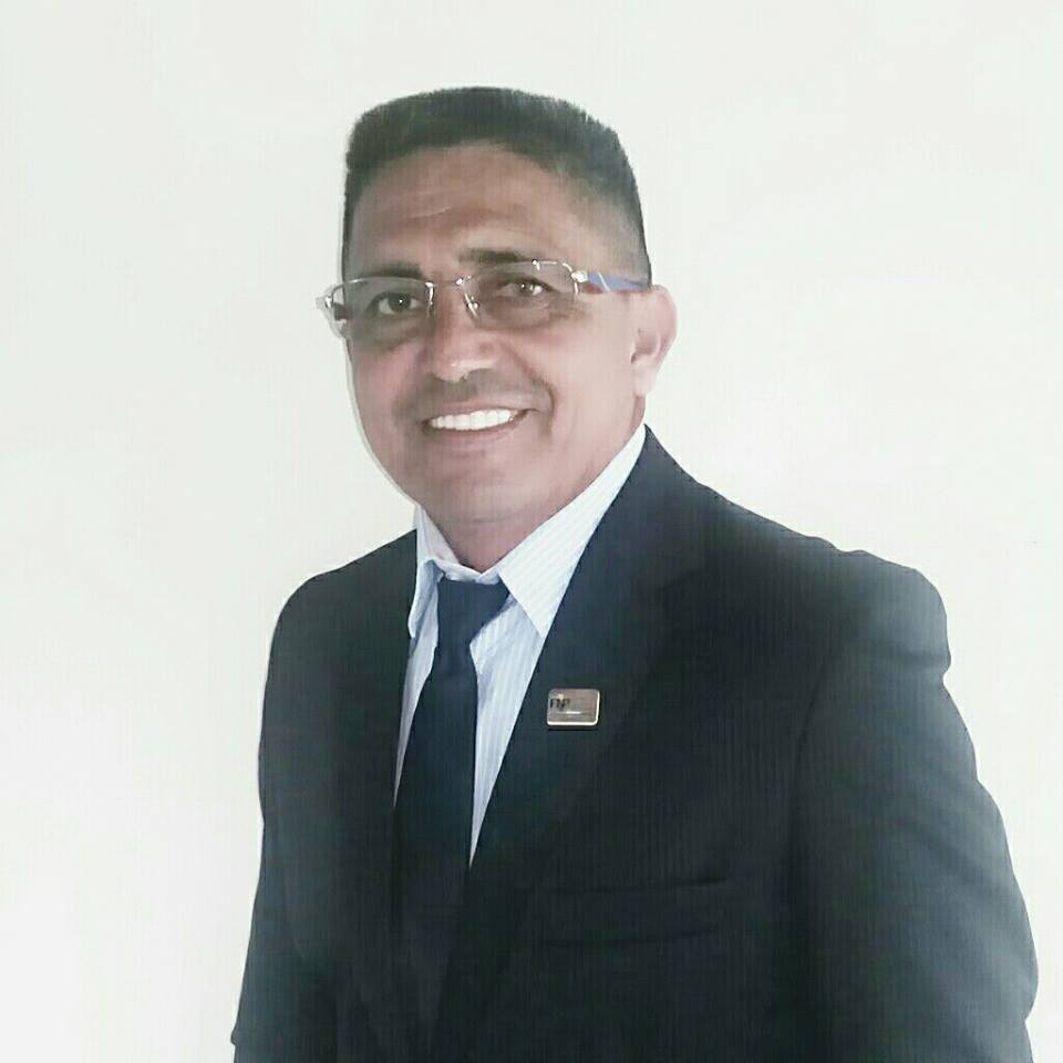 HOJE É O DIA DELE! FELIZ ANIVERSÁRIO PREFEITO PROFº AMANAJÁS!