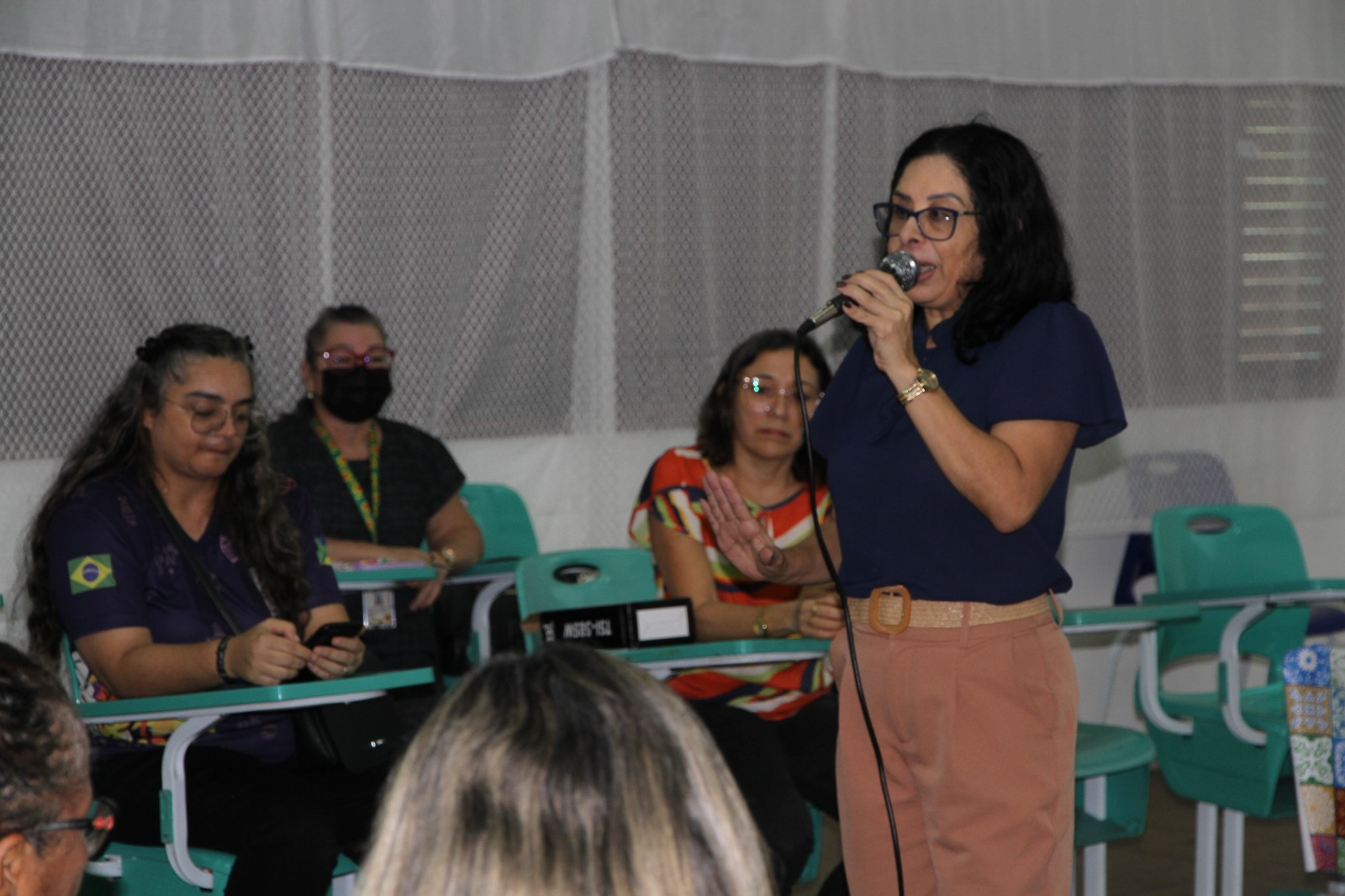 Governo do Amapá reúne profissionais da educação para debater métodos de planejamento e avaliação para estudantes com deficiência