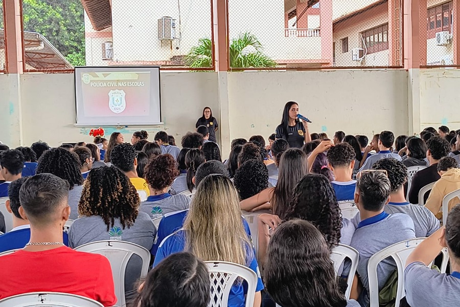 Governo do Amapá leva orientações de segurança para cerca de 300 alunos da Escola Estadual José Firmo do Nascimento, em Macapá