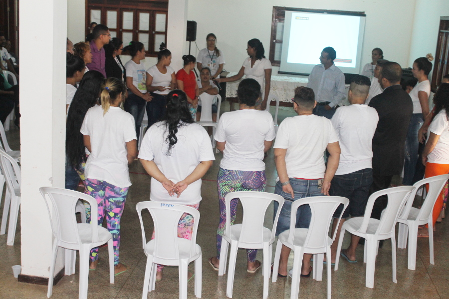 Internas do IAPEN são beneficiadas com ação social e cultural na COPEF
