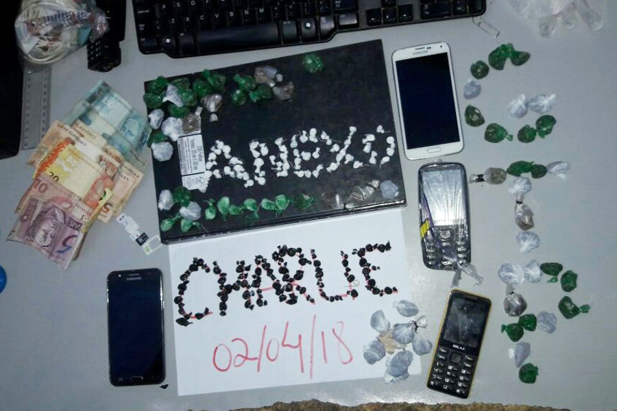 Agentes do IAPEN encontram drogas e celulares no Anexo